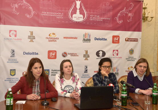 chess-women-Lviv-2016-03-05_4324sa_HBR
